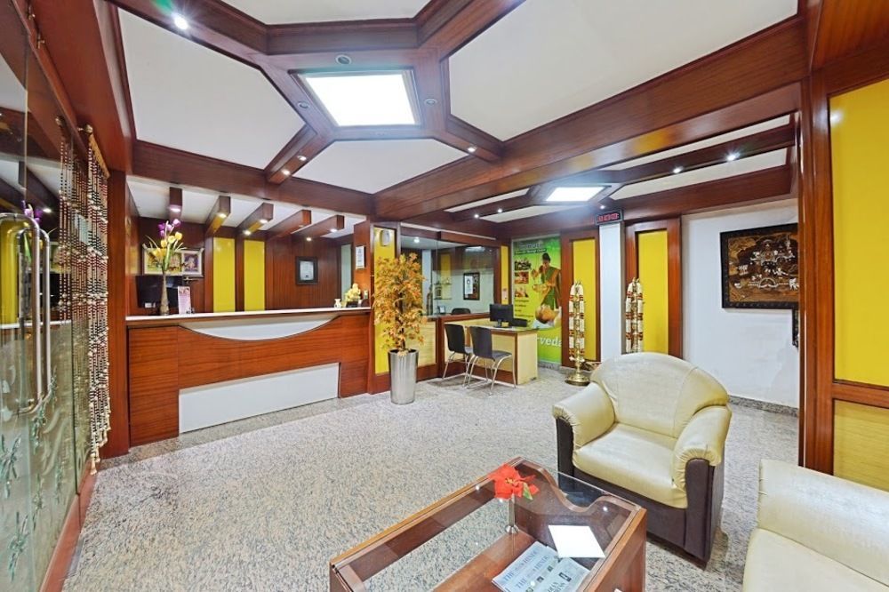Готель Ponmariresidency Уті Екстер'єр фото